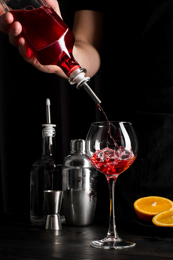 Técnicas De Coctelería Clásica Y Bar Para Precontrato